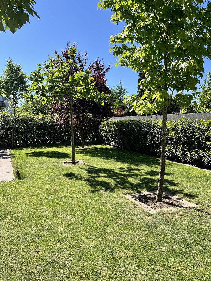 Prenájom domu 201 m², pozemek 436 m², Bad Vilbel, Hesensko Prenájom domu 201 m², pozemek 436 m², Bad Vilbel, Hesensko