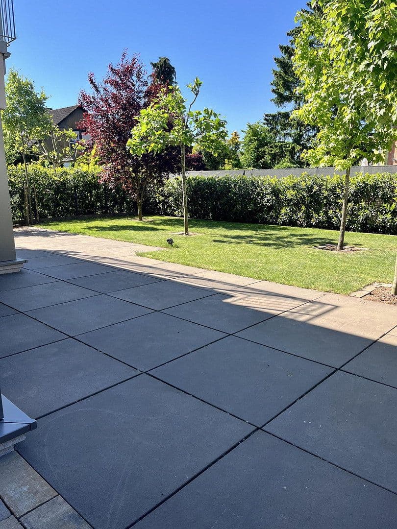 Prenájom domu 201 m², pozemek 436 m², Bad Vilbel, Hesensko Prenájom domu 201 m², pozemek 436 m², Bad Vilbel, Hesensko