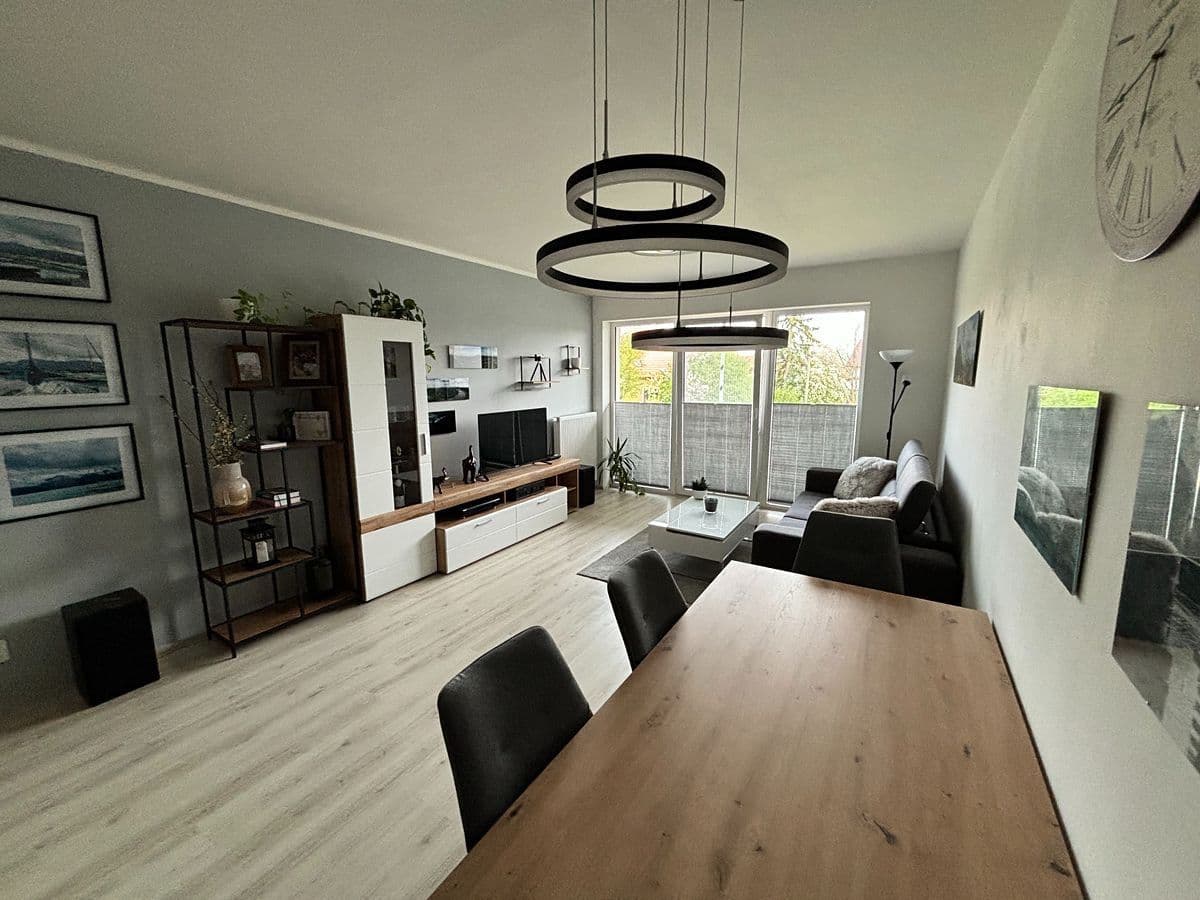 Predaj bytu 2-izbový 68 m², U Parketárny, Unhošť, Středočeský kraj Predaj bytu 2-izbový 68 m², U Parketárny, Unhošť, Středočeský kraj