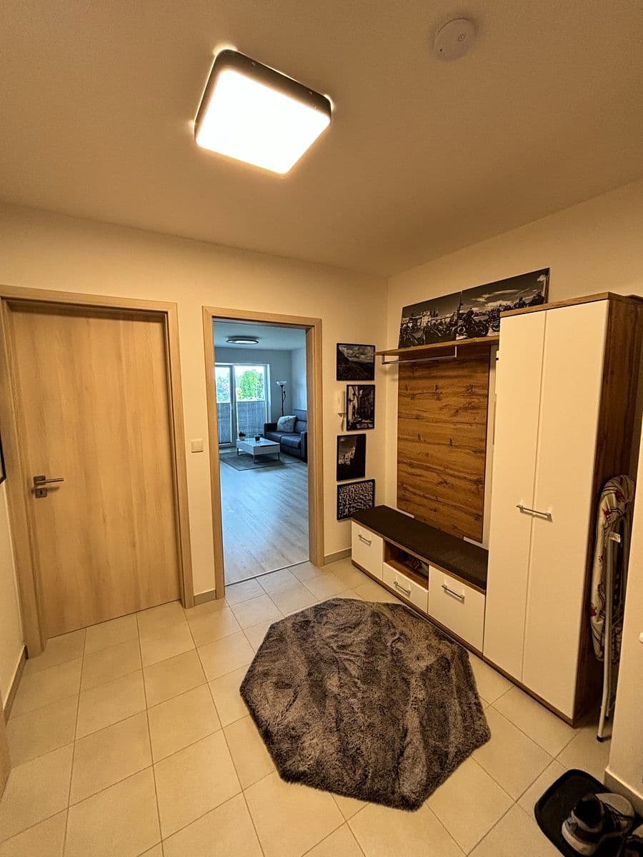 Predaj bytu 2-izbový 68 m², U Parketárny, Unhošť, Středočeský kraj Predaj bytu 2-izbový 68 m², U Parketárny, Unhošť, Středočeský kraj