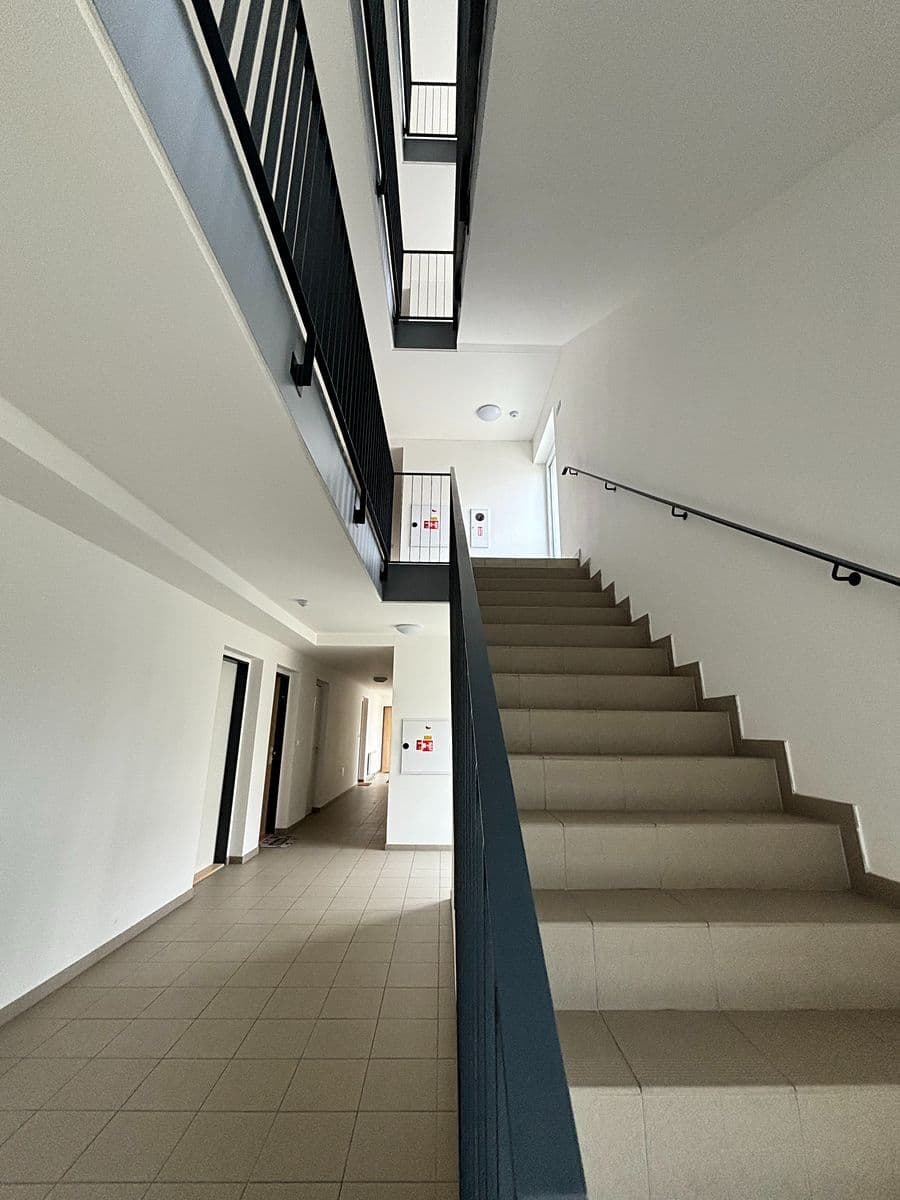 Predaj bytu 2-izbový 68 m², U Parketárny, Unhošť, Středočeský kraj Predaj bytu 2-izbový 68 m², U Parketárny, Unhošť, Středočeský kraj