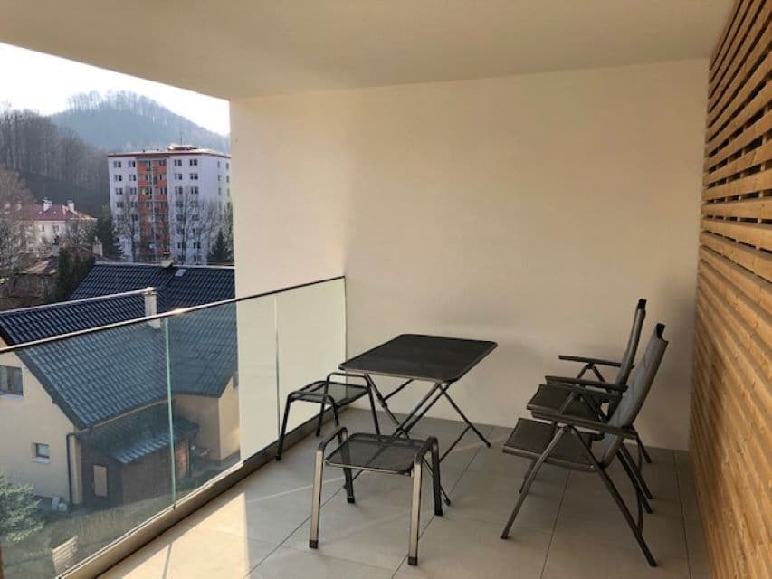 Prenájom bytu 2-izbový 50 m², Meziříčská, Rožnov pod Radhoštěm, Zlínský kraj Prenájom bytu 2-izbový 50 m², Meziříčská, Rožnov pod Radhoštěm, Zlínský kraj