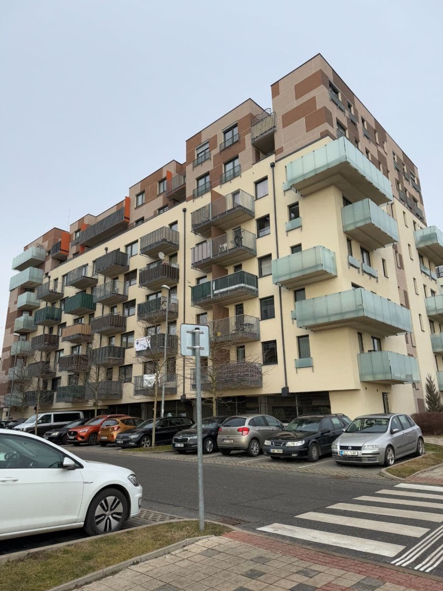 Prenájom bytu 1-izbový 30 m², Svitákova, Praha, Praha Prenájom bytu 1-izbový 30 m², Svitákova, Praha, Praha