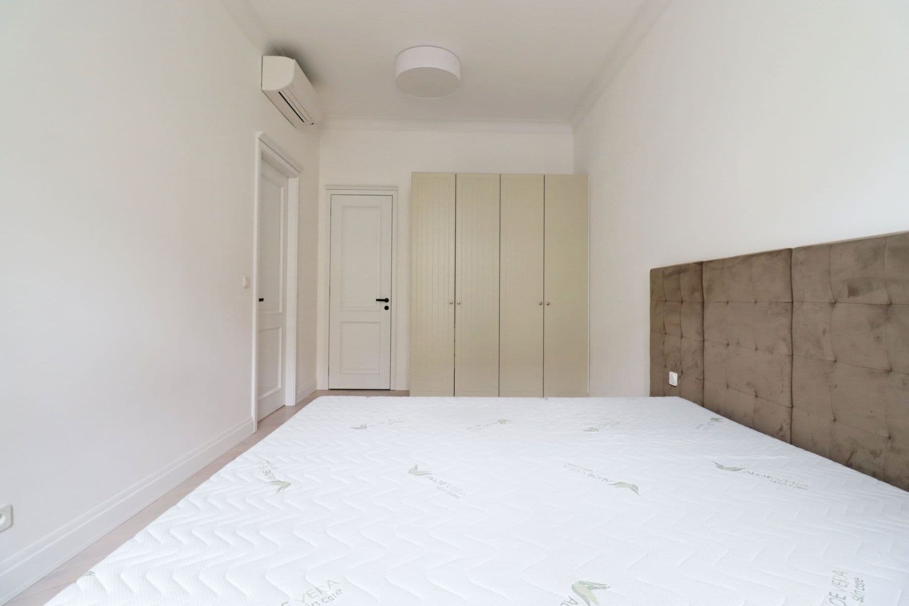 Prenájom bytu 2-izbový 75 m², Mánesova, Praha, Praha Prenájom bytu 2-izbový 75 m², Mánesova, Praha, Praha