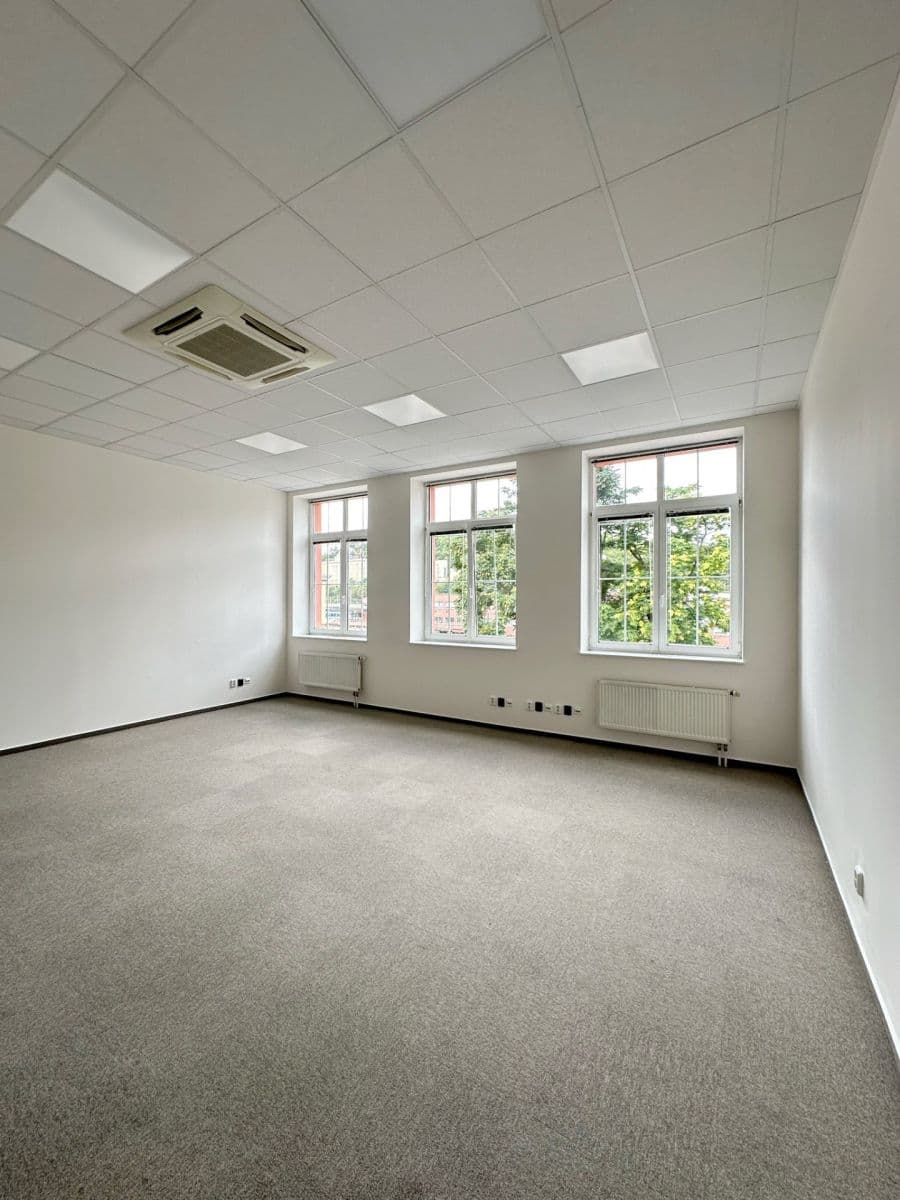 Prenájom kancelárie 15 m², Nádražní, Praha, Praha Prenájom kancelárie 15 m², Nádražní, Praha, Praha