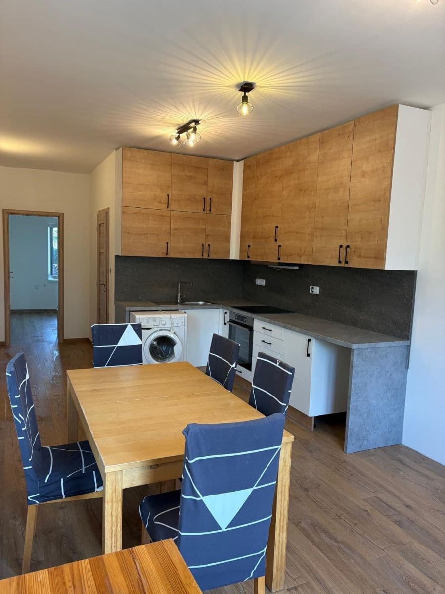 Prenájom bytu 2-izbový 35 m², Řevnická, Lety, Středočeský kraj Prenájom bytu 2-izbový 35 m², Řevnická, Lety, Středočeský kraj