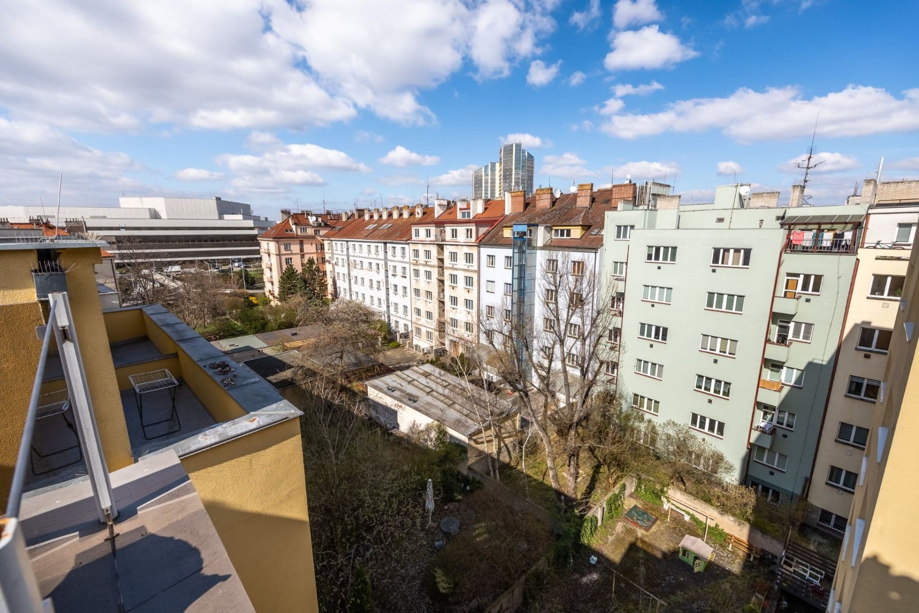 Predaj bytu 1-izbový 27 m², U Gymnázia, Praha, Praha Predaj bytu 1-izbový 27 m², U Gymnázia, Praha, Praha