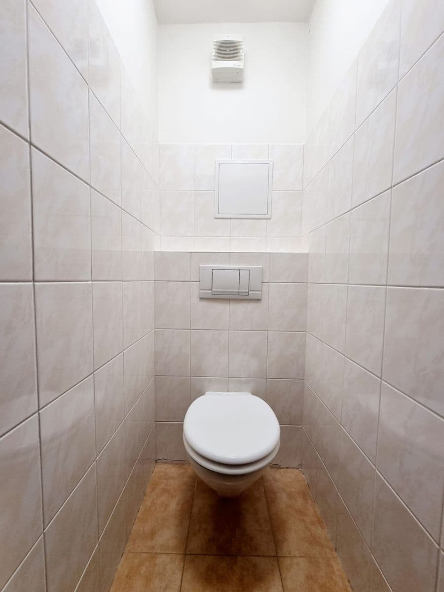 Prenájom bytu 2-izbový 52 m², V Honech, Klecany, Středočeský kraj Prenájom bytu 2-izbový 52 m², V Honech, Klecany, Středočeský kraj