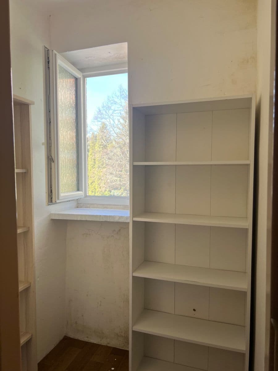 Predaj bytu 2-izbový 50 m², Handlová, Trenčiansky kraj Predaj bytu 2-izbový 50 m², Handlová, Trenčiansky kraj