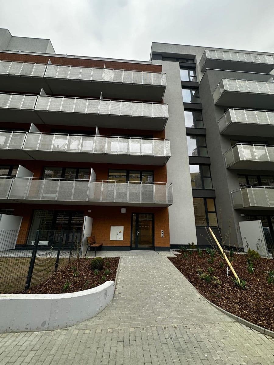 Prenájom bytu Garsoniéra 35 m², Gerstelova, Praha, Praha Prenájom bytu Garsoniéra 35 m², Gerstelova, Praha, Praha