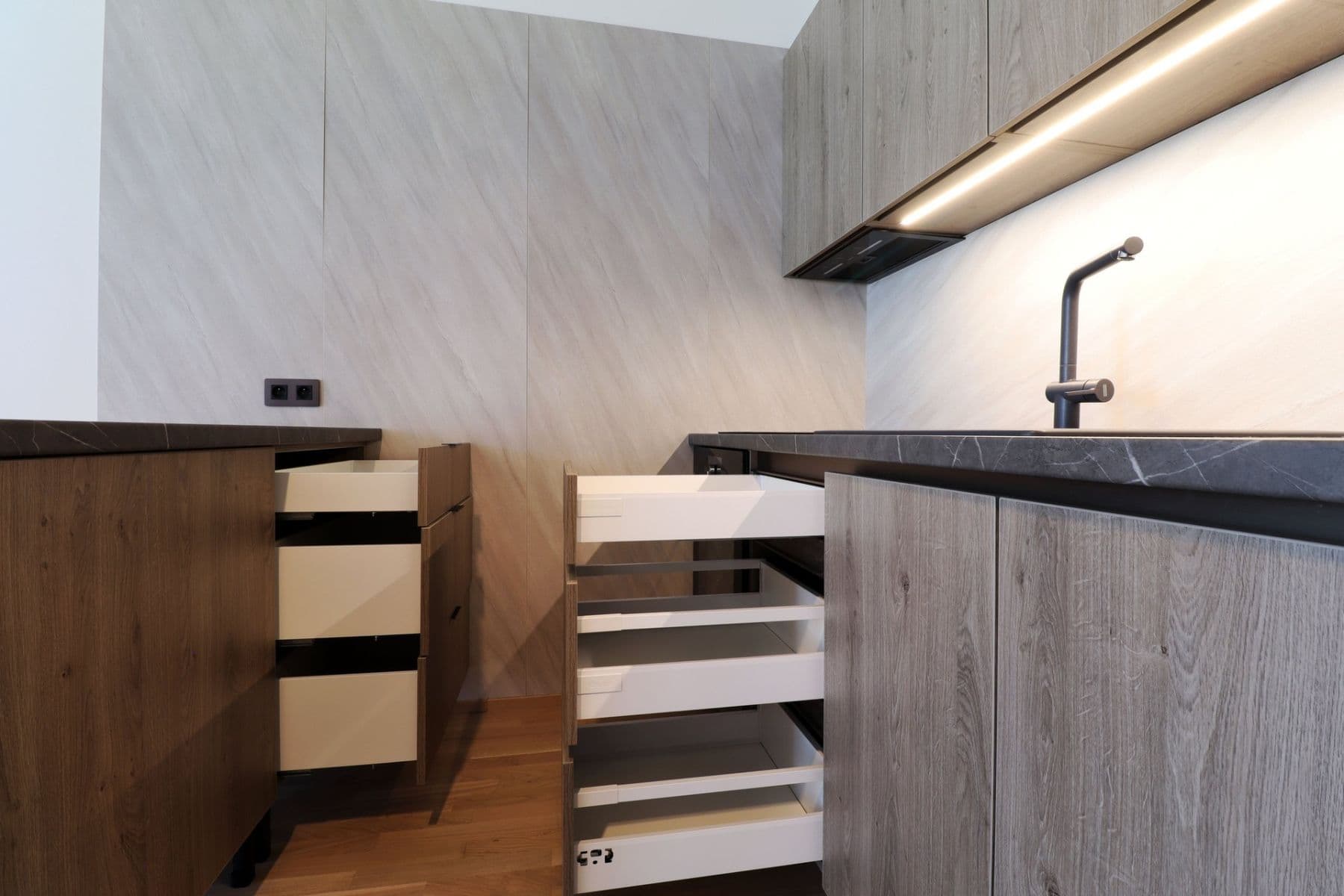 Prenájom bytu 1-izbový 36 m², Toyen, Praha, Praha Prenájom bytu 1-izbový 36 m², Toyen, Praha, Praha