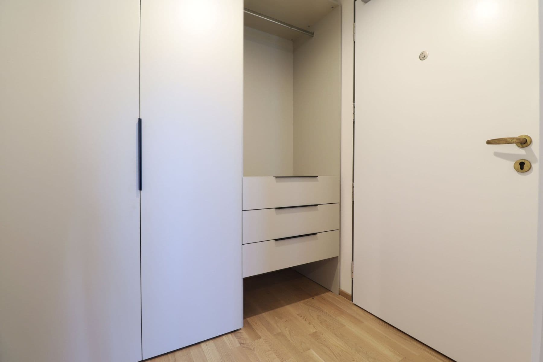 Prenájom bytu 1-izbový 36 m², Toyen, Praha, Praha Prenájom bytu 1-izbový 36 m², Toyen, Praha, Praha