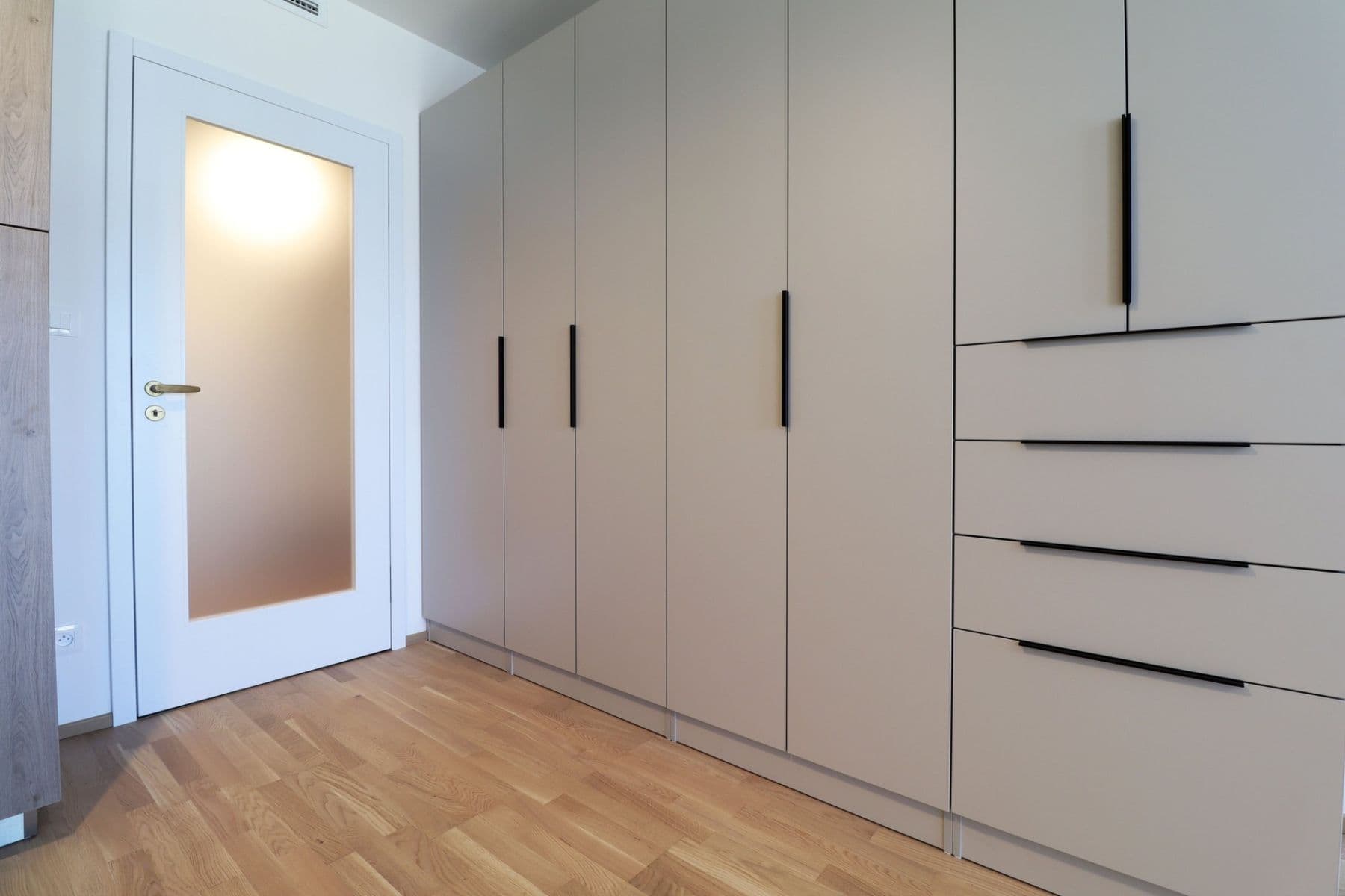 Prenájom bytu 1-izbový 36 m², Toyen, Praha, Praha Prenájom bytu 1-izbový 36 m², Toyen, Praha, Praha