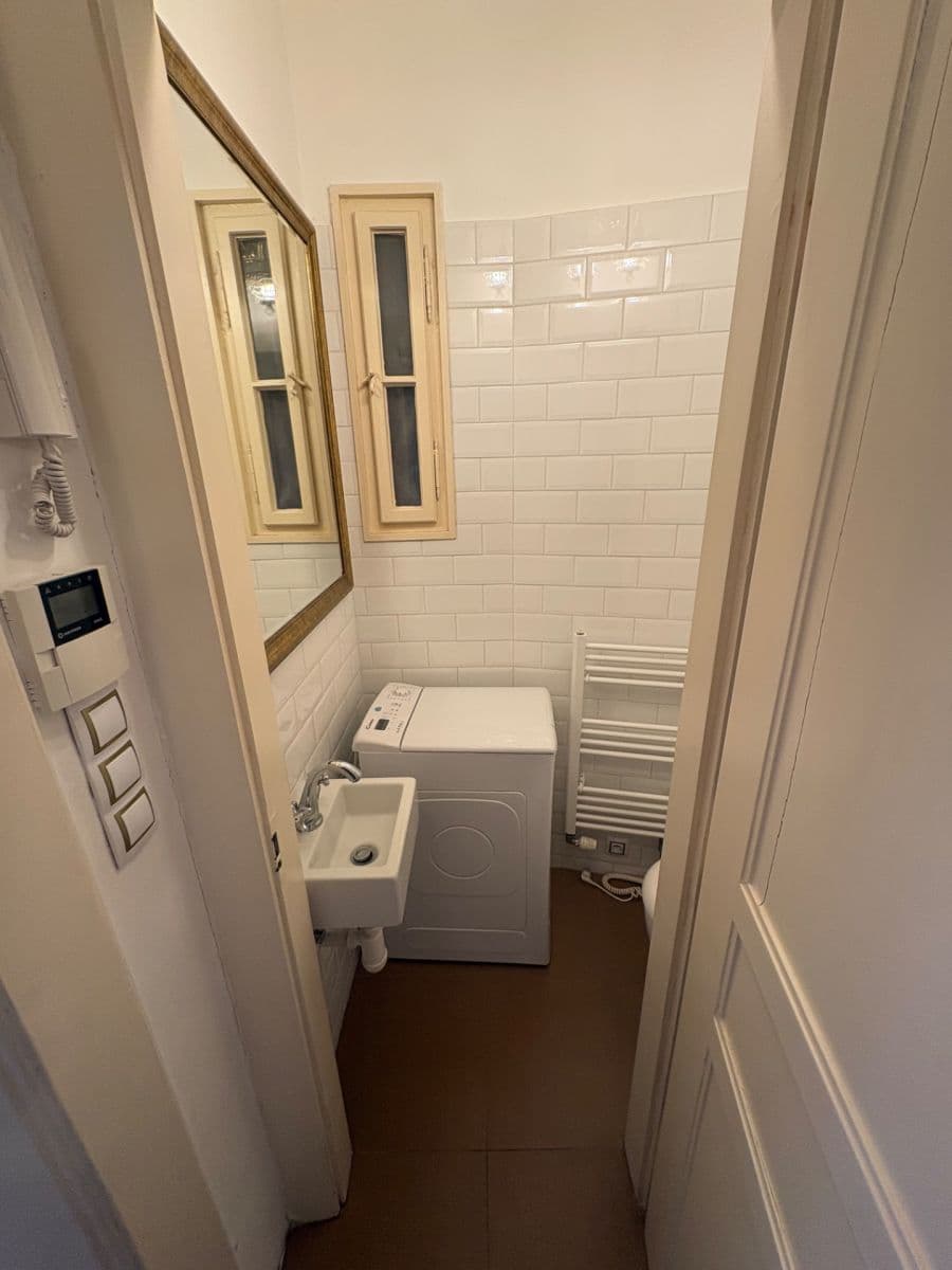 Prenájom bytu 2-izbový 47 m², Elišky Krásnohorské, Praha, Praha Prenájom bytu 2-izbový 47 m², Elišky Krásnohorské, Praha, Praha