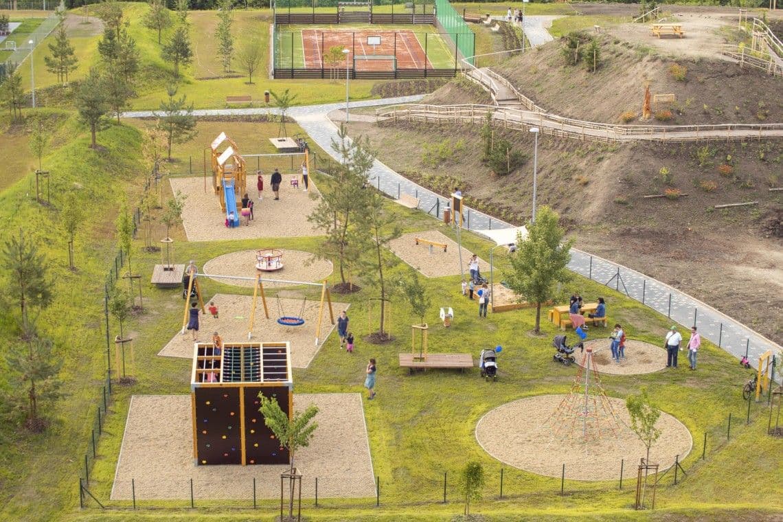 Prenájom bytu 3-izbový 96 m², Kardausova, Praha, Praha Prenájom bytu 3-izbový 96 m², Kardausova, Praha, Praha