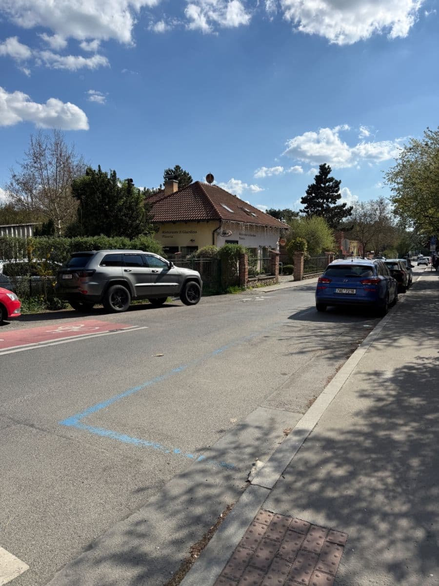 Prenájom garáže 16 m², Praha, Praha Prenájom garáže 16 m², Praha, Praha