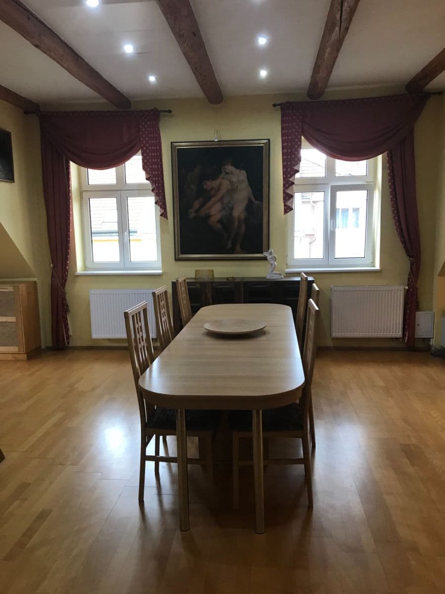 Prenájom kancelárie 100 m², Na Rovni, Praha, Praha Prenájom kancelárie 100 m², Na Rovni, Praha, Praha