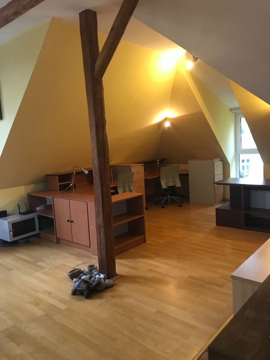 Prenájom kancelárie 100 m², Na Rovni, Praha, Praha Prenájom kancelárie 100 m², Na Rovni, Praha, Praha