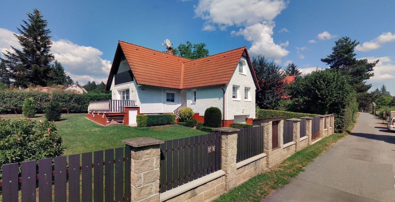 Predaj domu 110 m², pozemek 473 m², Essenská, Hradištko, Středočeský kraj Predaj domu 110 m², pozemek 473 m², Essenská, Hradištko, Středočeský kraj