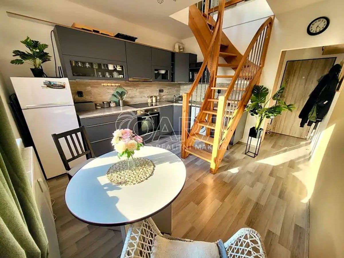 Predaj bytu 1-izbový 36 m², Herejkova, Starý Plzenec, Plzeňský kraj Predaj bytu 1-izbový 36 m², Herejkova, Starý Plzenec, Plzeňský kraj