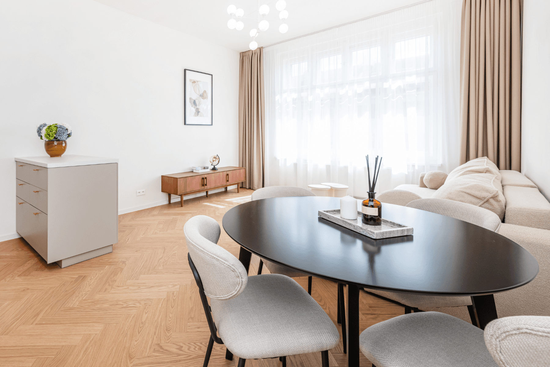 Predaj bytu 4-izbový 100 m², Československé armády, Praha, Praha Predaj bytu 4-izbový 100 m², Československé armády, Praha, Praha