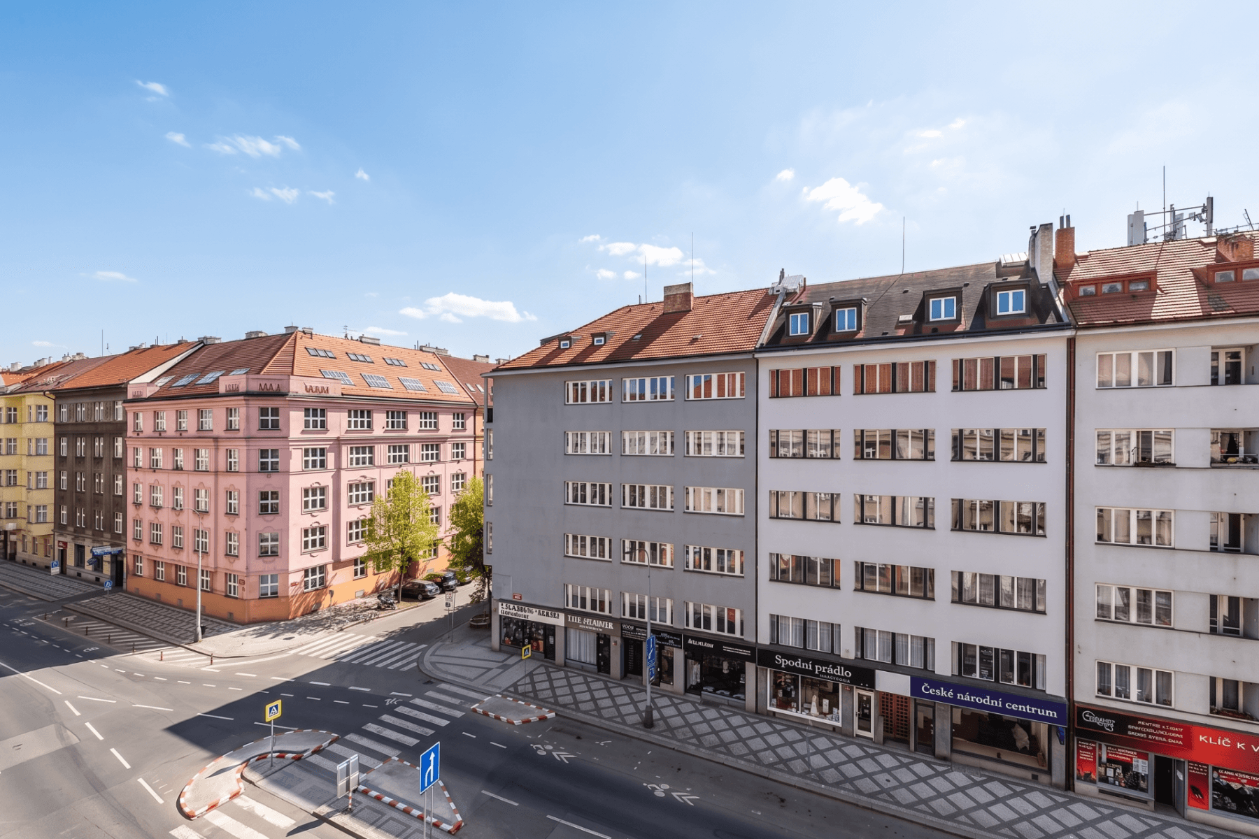 Predaj bytu 4-izbový 100 m², Československé armády, Praha, Praha Predaj bytu 4-izbový 100 m², Československé armády, Praha, Praha