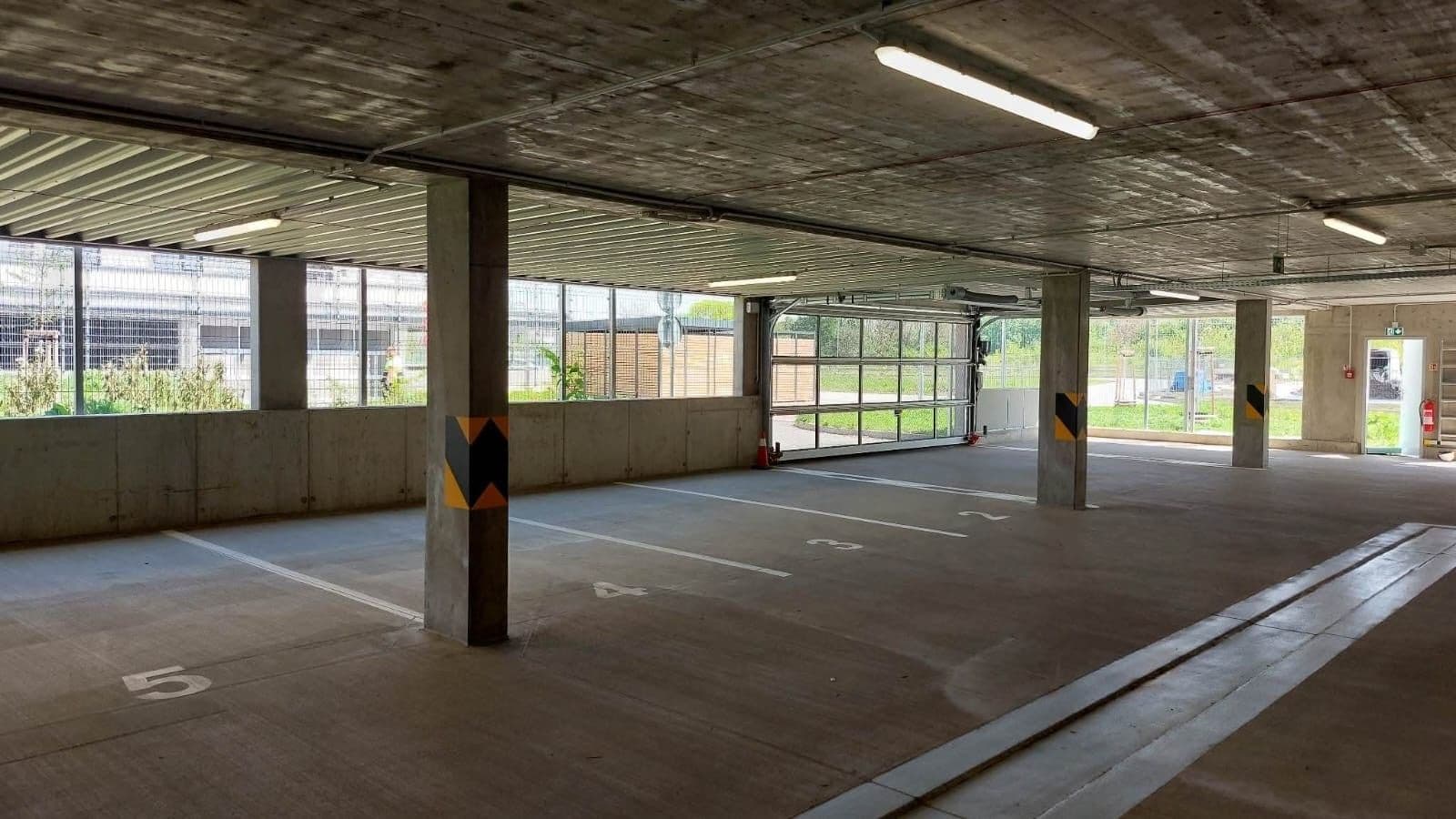 Prenájom garáže 12 m², Sedlářova, Praha, Praha Prenájom garáže 12 m², Sedlářova, Praha, Praha