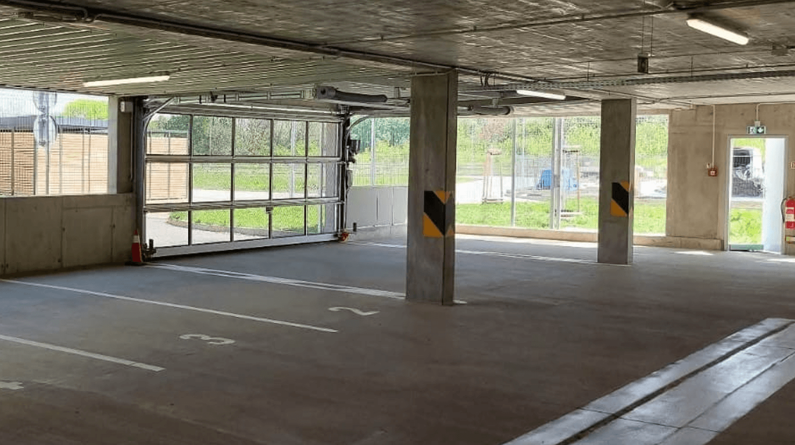 Prenájom garáže 12 m², Sedlářova, Praha, Praha Prenájom garáže 12 m², Sedlářova, Praha, Praha