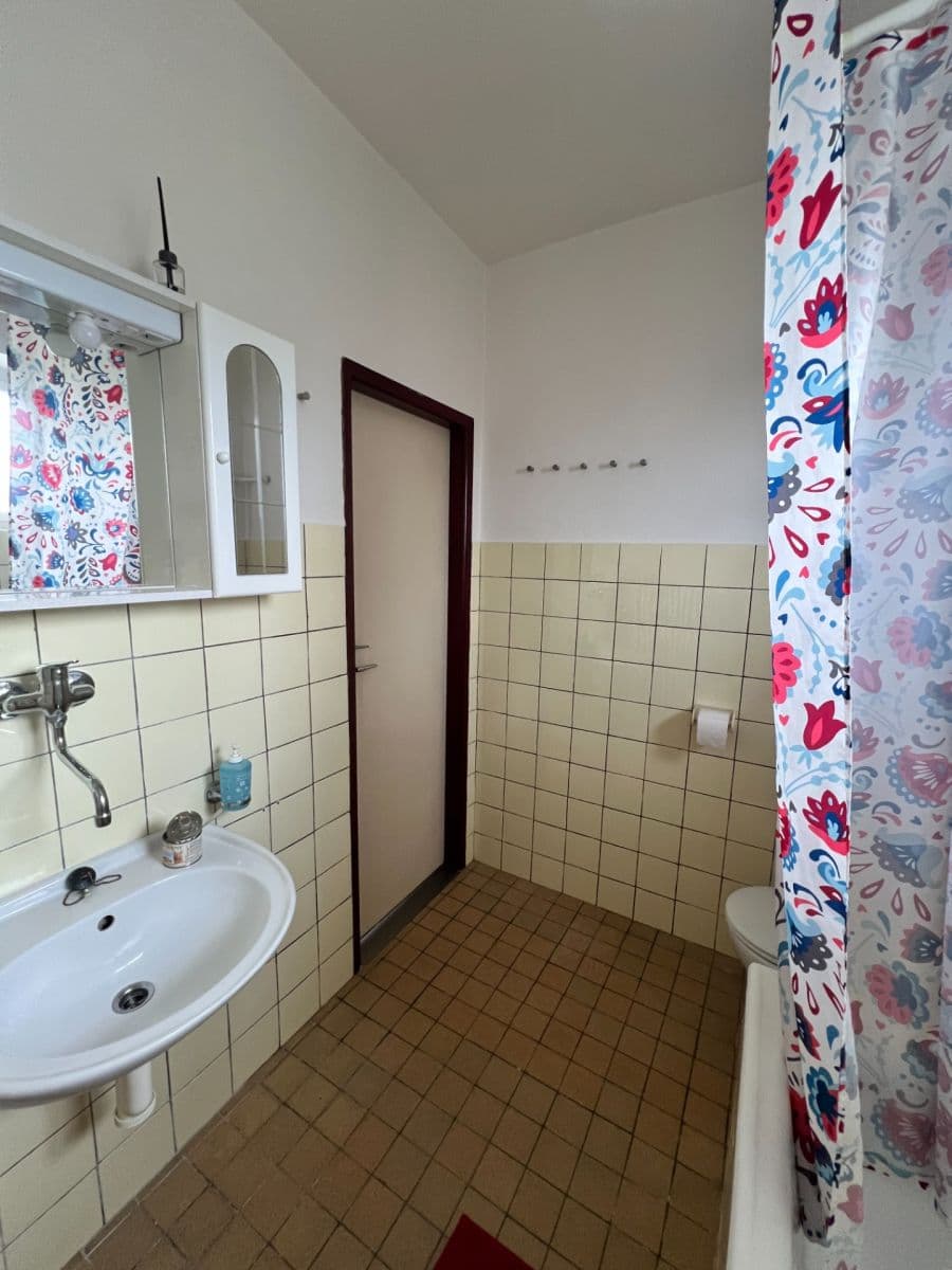 Prenájom bytu 2-izbový 68 m², Internacionální, Praha, Praha Prenájom bytu 2-izbový 68 m², Internacionální, Praha, Praha