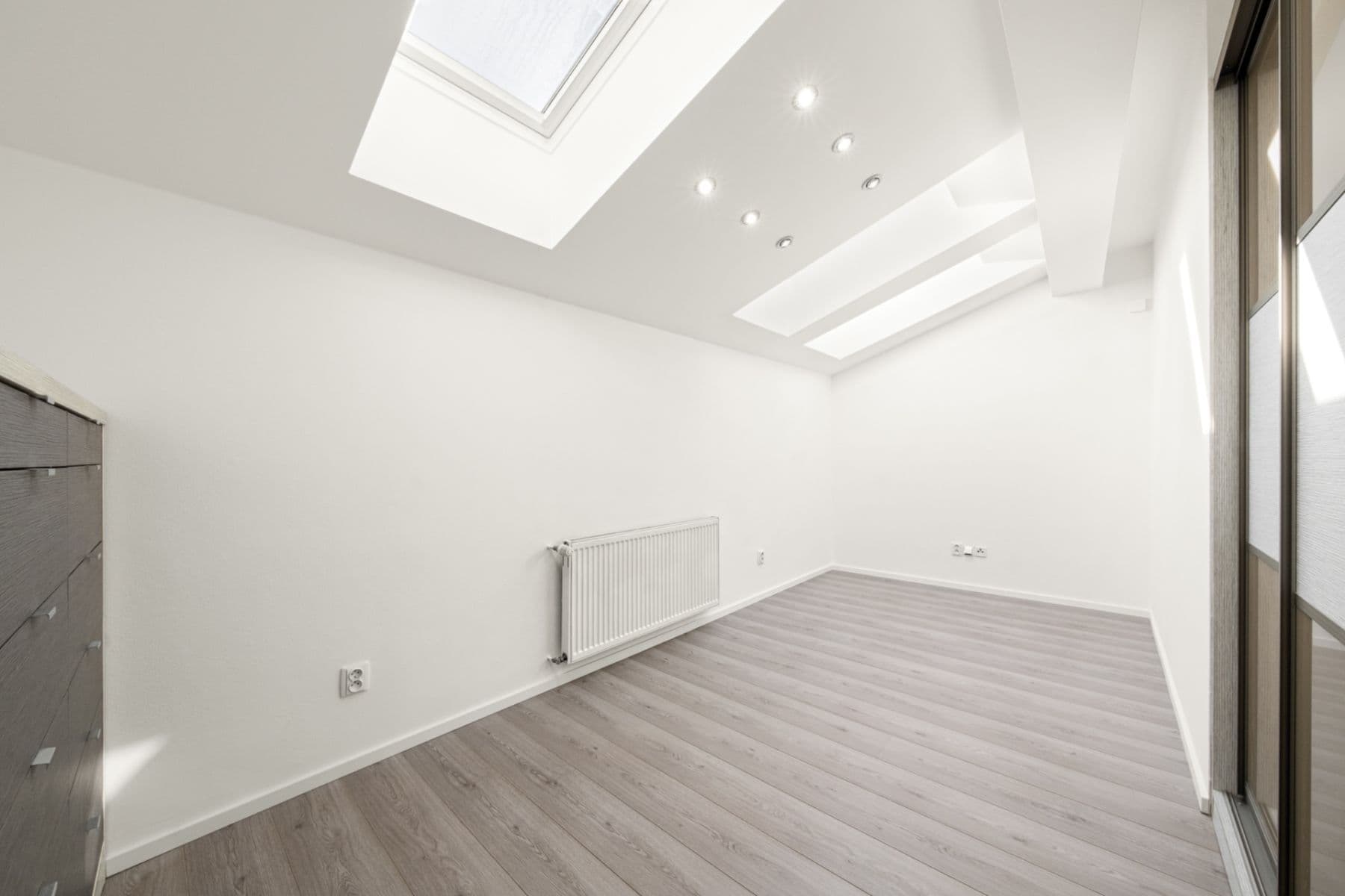 Prenájom bytu 3-izbový 144 m², Osvoboz. pol. vězňů, Kladno, Středočeský kraj Prenájom bytu 3-izbový 144 m², Osvoboz. pol. vězňů, Kladno, Středočeský kraj