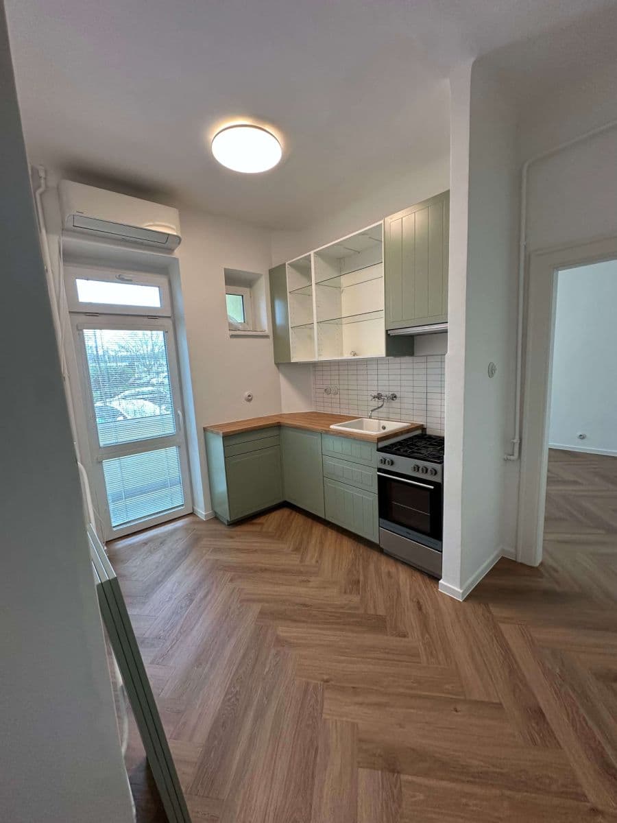 Prenájom bytu 2-izbový 52 m², Křížkovského, Brno, Jihomoravský kraj Prenájom bytu 2-izbový 52 m², Křížkovského, Brno, Jihomoravský kraj