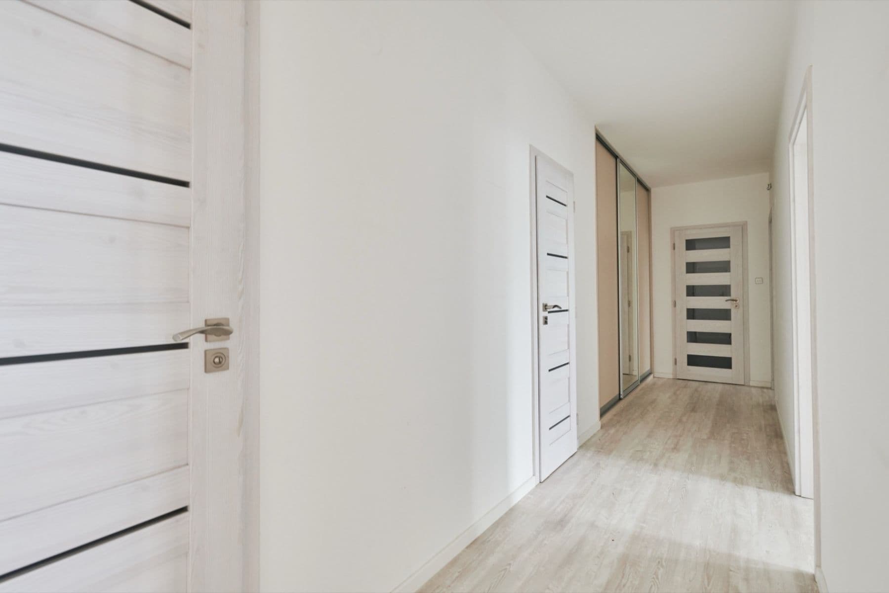 Prenájom bytu 3-izbový 95 m², Hyacintová, Praha, Praha Prenájom bytu 3-izbový 95 m², Hyacintová, Praha, Praha