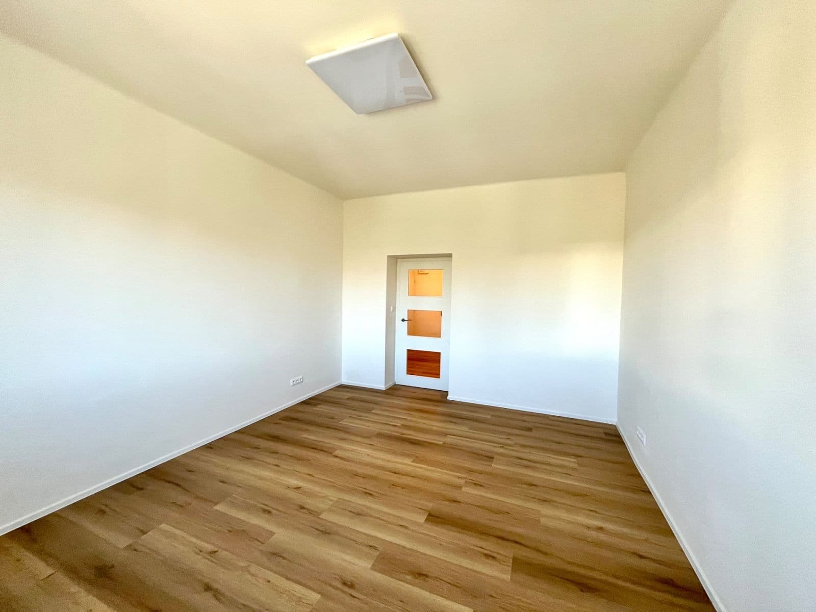 Prenájom bytu 1-izbový 32 m², Černokostelecká, Praha, Praha Prenájom bytu 1-izbový 32 m², Černokostelecká, Praha, Praha