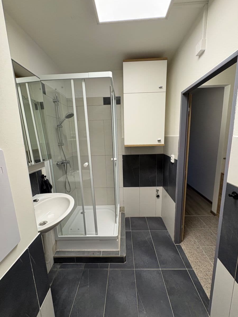 Prenájom bytu 1-izbový 26 m², Vitry, Kladno, Středočeský kraj Prenájom bytu 1-izbový 26 m², Vitry, Kladno, Středočeský kraj