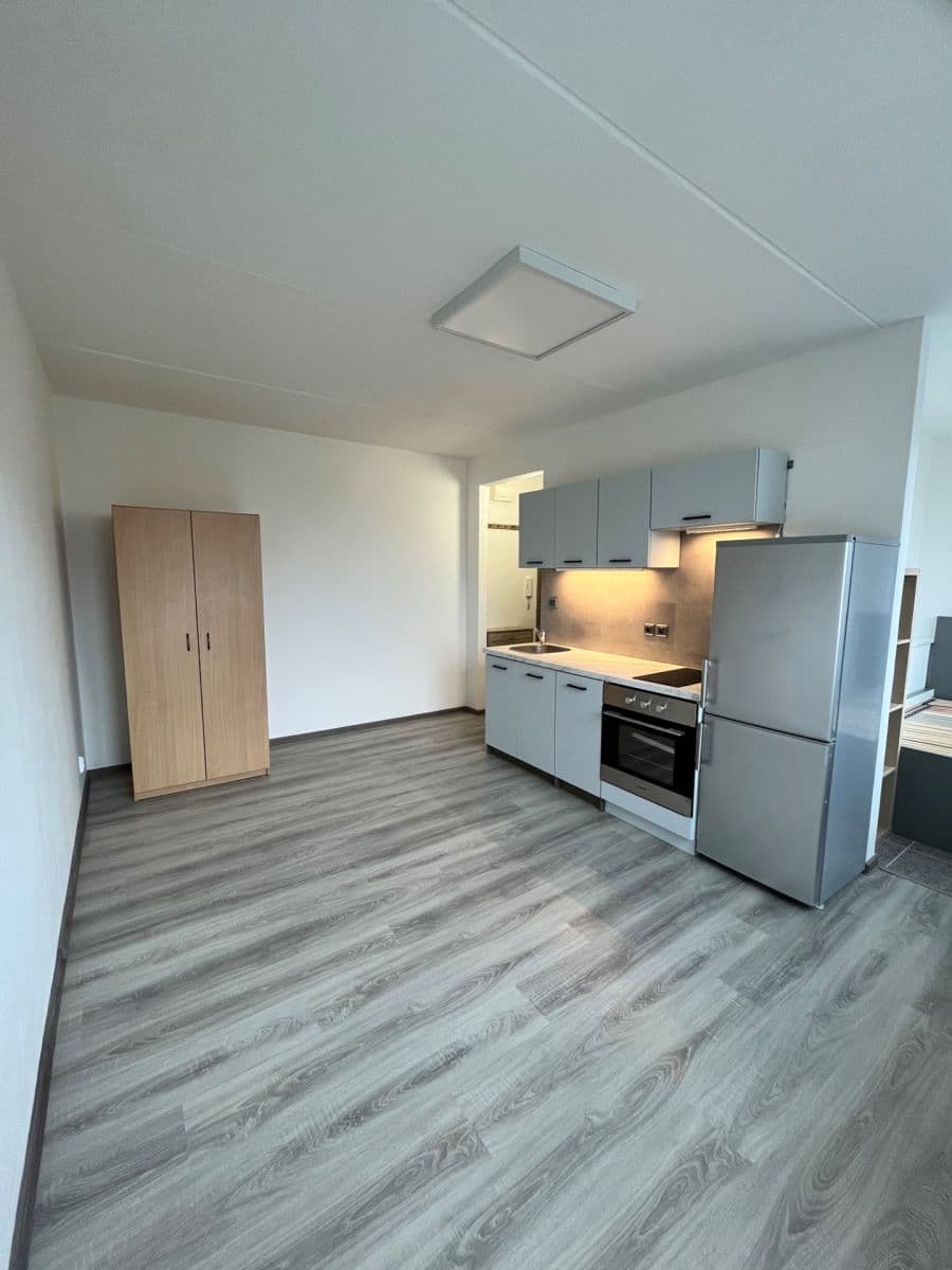 Prenájom bytu 1-izbový 26 m², Vitry, Kladno, Středočeský kraj Prenájom bytu 1-izbový 26 m², Vitry, Kladno, Středočeský kraj