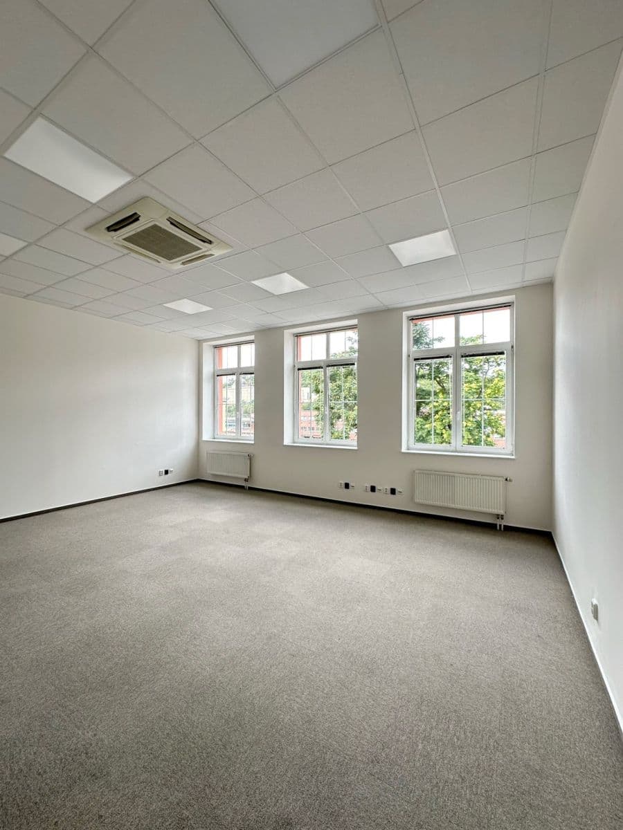 Prenájom kancelárie 35 m², Strakonická, Praha, Praha Prenájom kancelárie 35 m², Strakonická, Praha, Praha