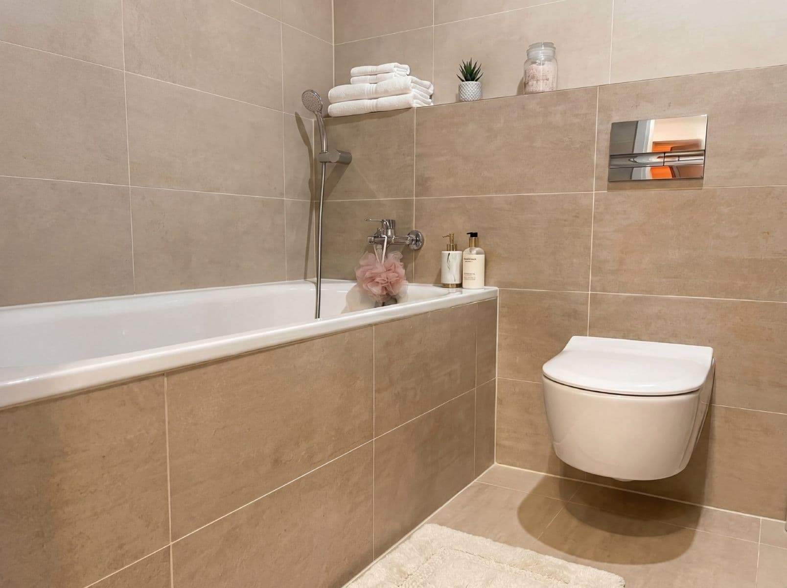 Prenájom bytu 2-izbový 50 m², Olgy Havlové, Praha, Praha Prenájom bytu 2-izbový 50 m², Olgy Havlové, Praha, Praha