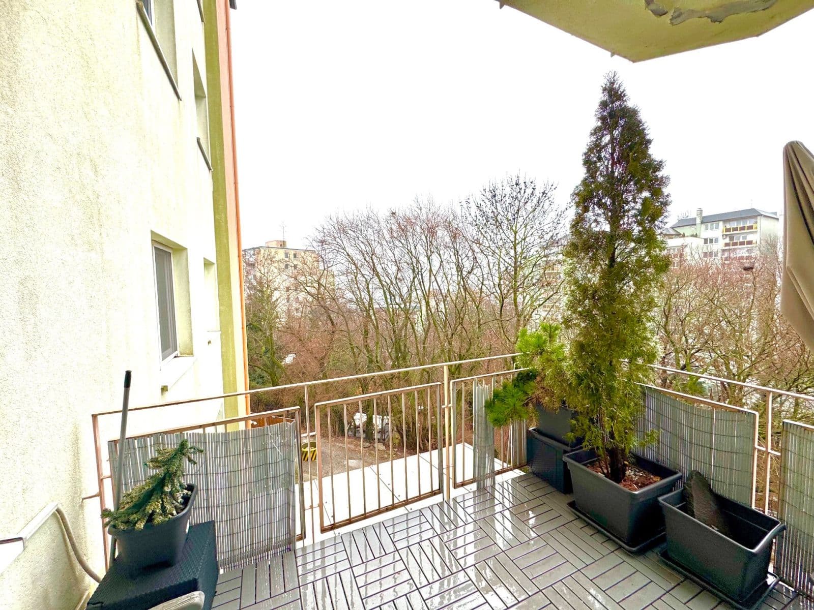 Prenájom bytu 3-izbový 71 m², Nové Mesto, Bratislavský kraj Prenájom bytu 3-izbový 71 m², Nové Mesto, Bratislavský kraj