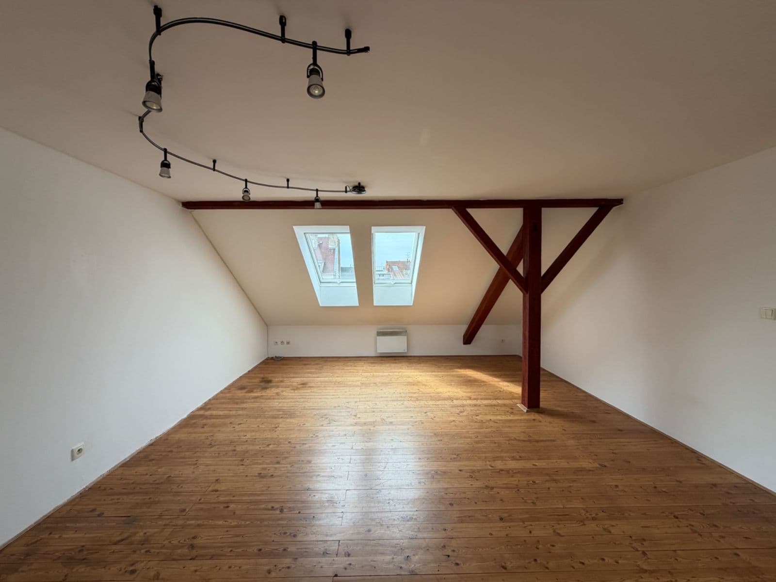 Prenájom nebytového priestoru 72 m², Dvořákova, Vyškov, Jihomoravský kraj Prenájom nebytového priestoru 72 m², Dvořákova, Vyškov, Jihomoravský kraj