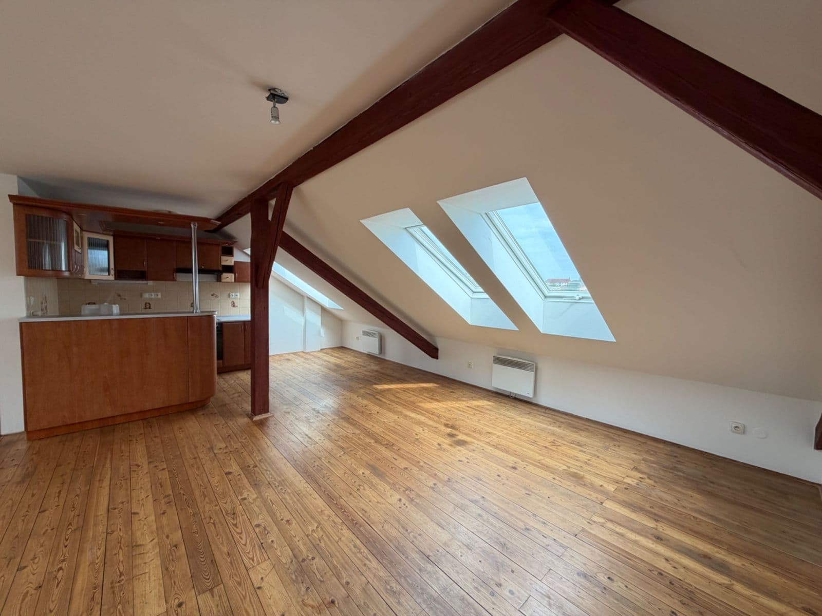 Prenájom nebytového priestoru 72 m², Dvořákova, Vyškov, Jihomoravský kraj Prenájom nebytového priestoru 72 m², Dvořákova, Vyškov, Jihomoravský kraj