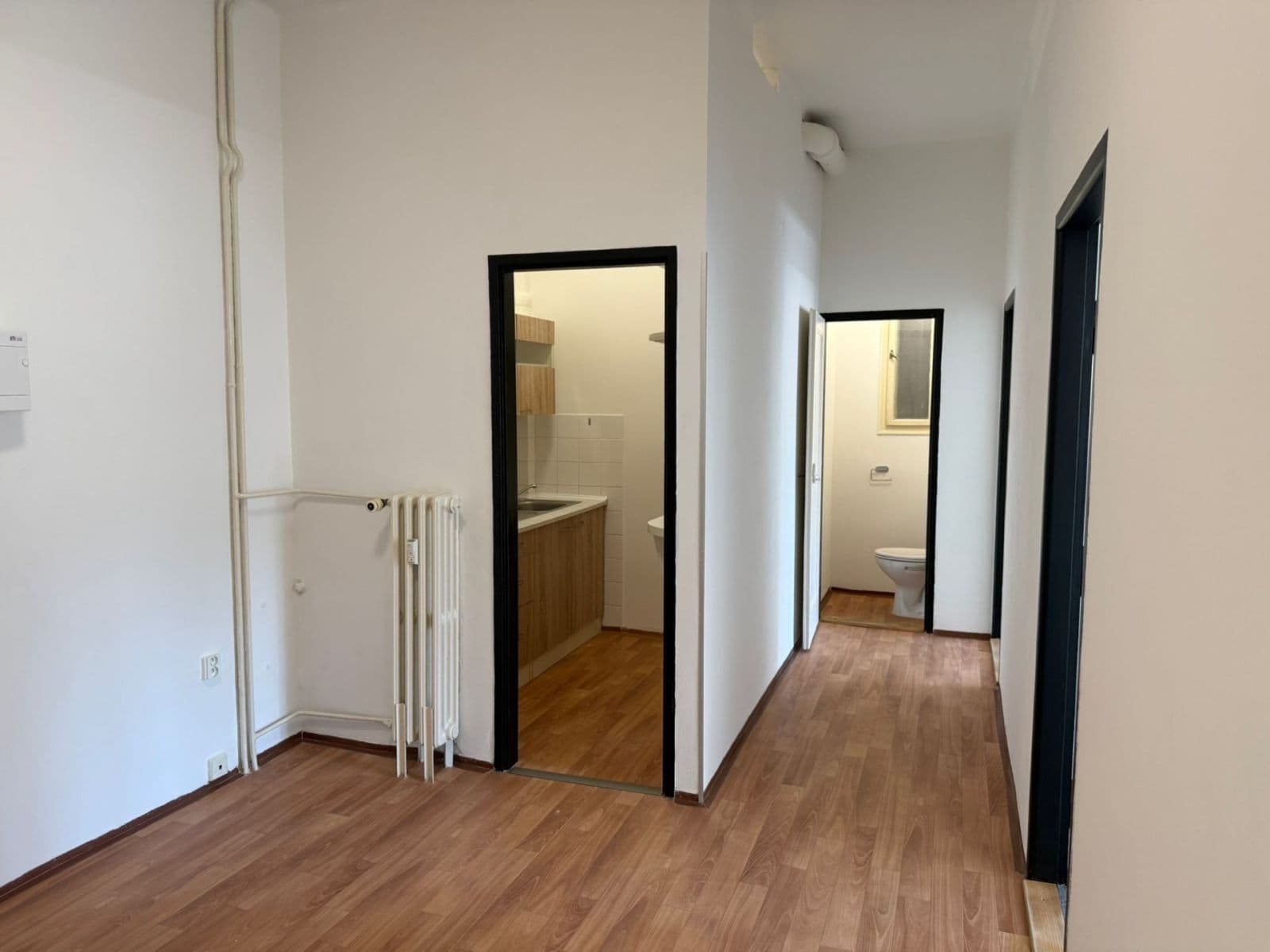 Prenájom bytu 3-izbový 80 m², Bělohorská, Praha, Praha Prenájom bytu 3-izbový 80 m², Bělohorská, Praha, Praha
