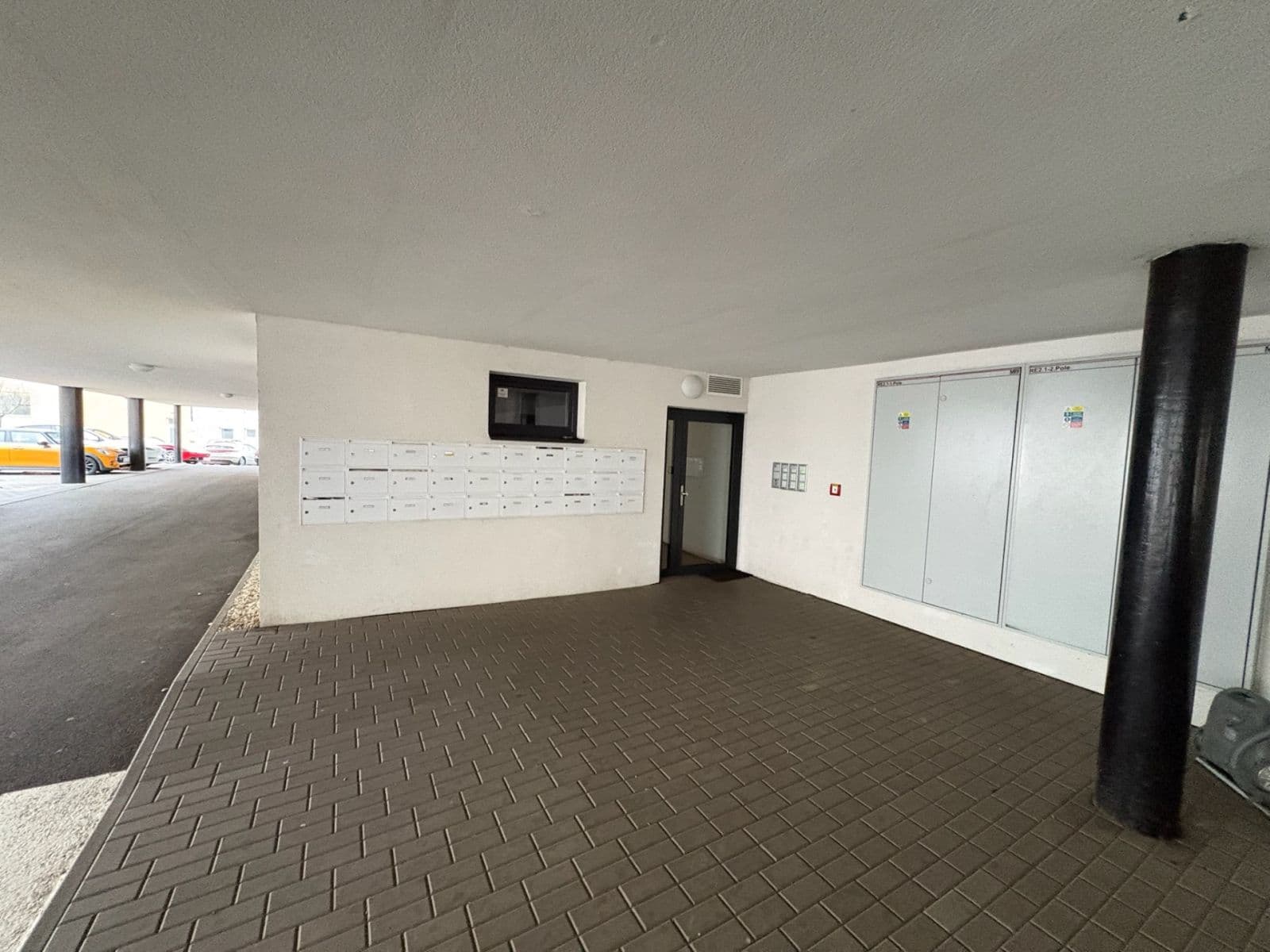 Prenájom bytu 2-izbový 43 m², Zlín, Zlínský kraj Prenájom bytu 2-izbový 43 m², Zlín, Zlínský kraj