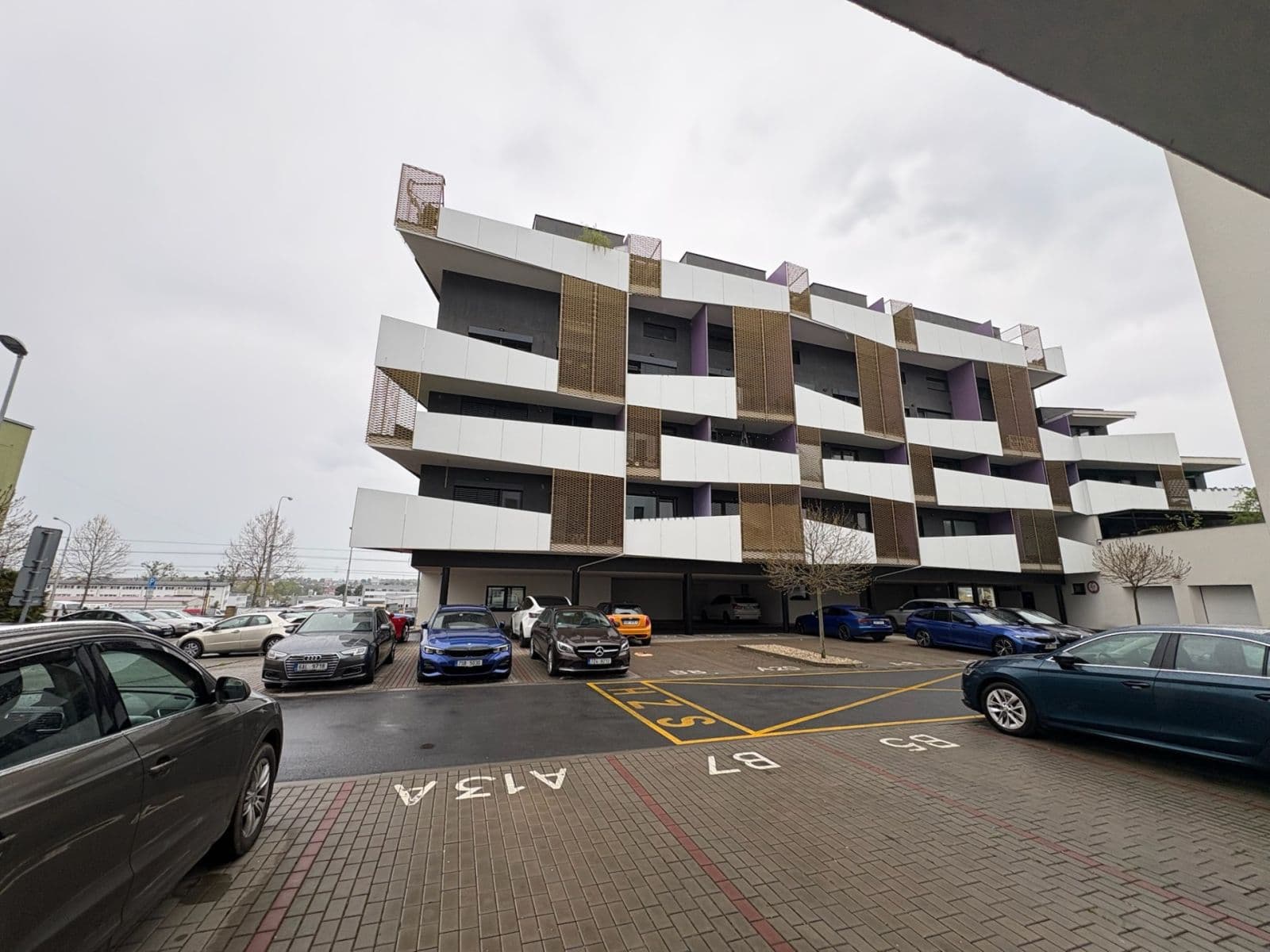 Prenájom bytu 2-izbový 43 m², Zlín, Zlínský kraj Prenájom bytu 2-izbový 43 m², Zlín, Zlínský kraj