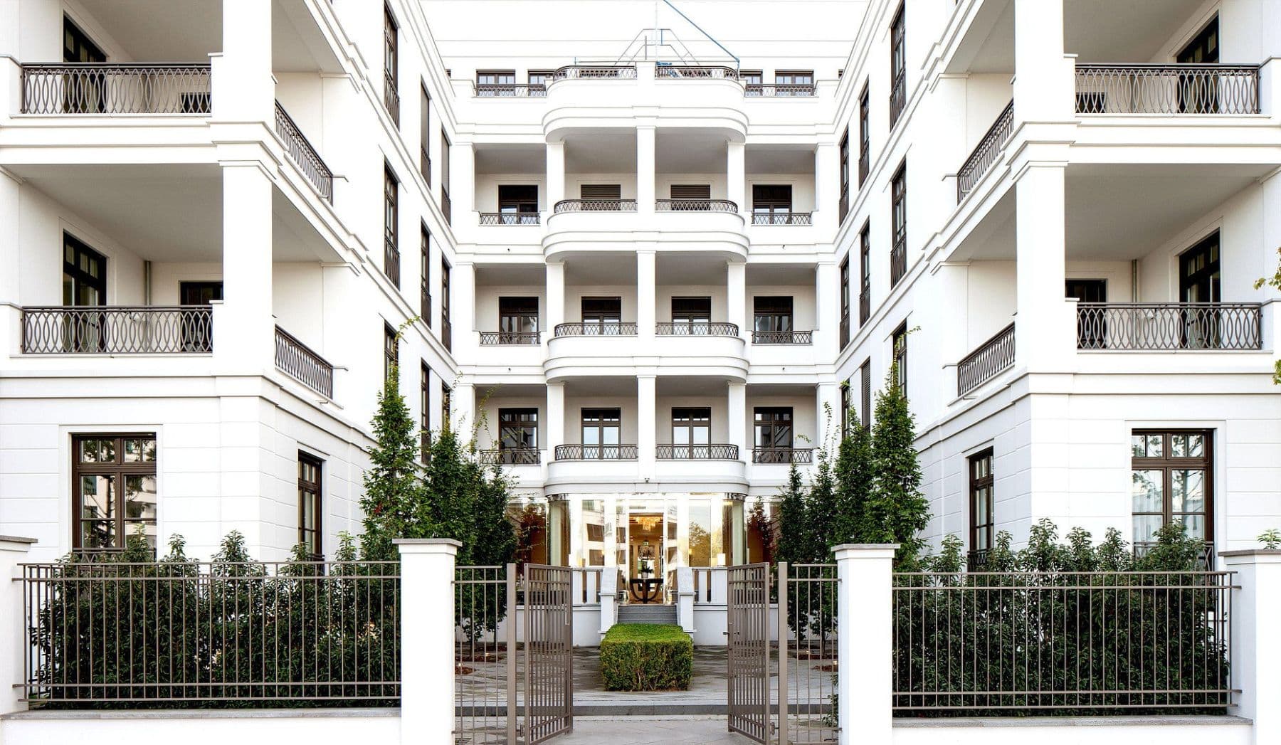 Predaj bytu 5-izbový 404 m², Schanzenstr. 80 - 82, Düsseldorf, Severné Porýnie - Westfálsko Predaj bytu 5-izbový 404 m², Schanzenstr. 80 - 82, Düsseldorf, Severné Porýnie - Westfálsko