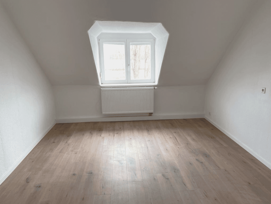 Prenájom bytu 2-izbový 65 m², Meißner Straße 13, Diera-Zehren, Sasko Prenájom bytu 2-izbový 65 m², Meißner Straße 13, Diera-Zehren, Sasko