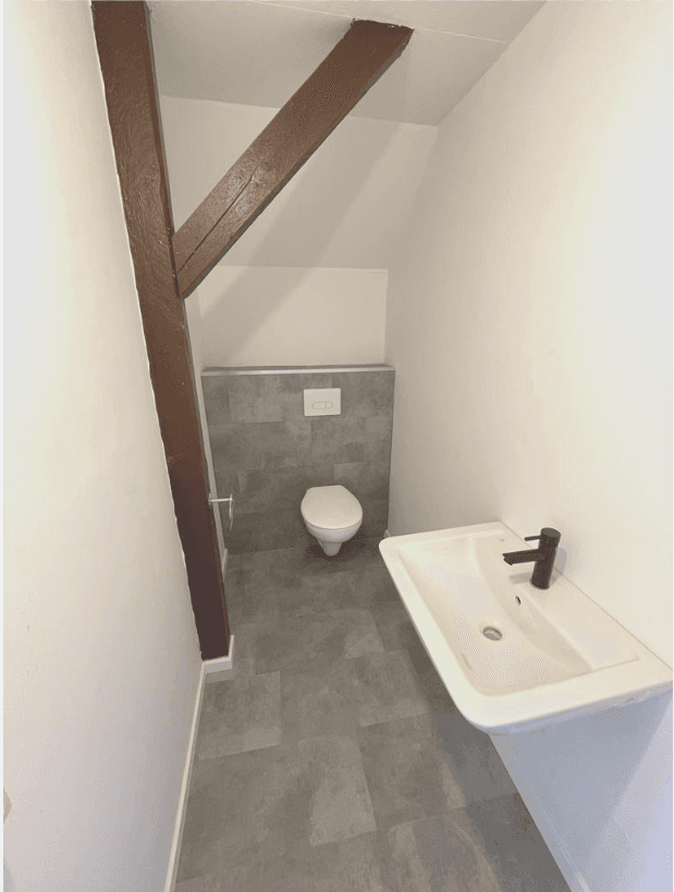 Prenájom bytu 2-izbový 65 m², Meißner Straße 13, Diera-Zehren, Sasko Prenájom bytu 2-izbový 65 m², Meißner Straße 13, Diera-Zehren, Sasko