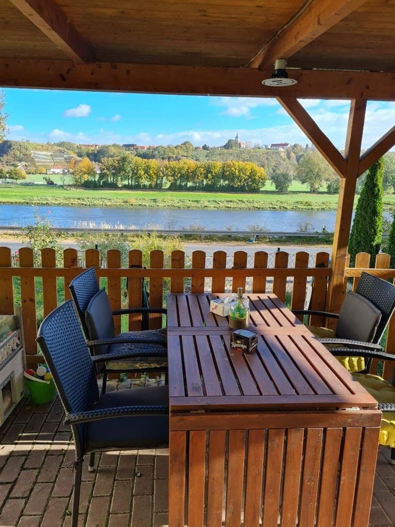 Prenájom bytu 2-izbový 65 m², Meißner Straße 13, Diera-Zehren, Sasko Prenájom bytu 2-izbový 65 m², Meißner Straße 13, Diera-Zehren, Sasko