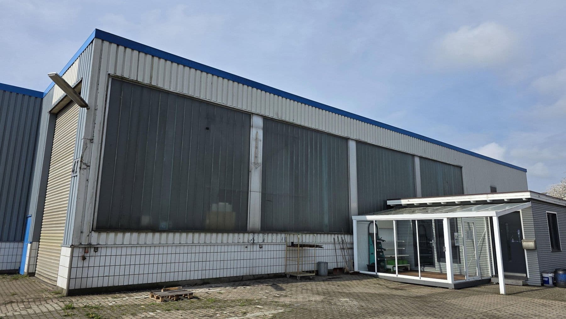 Prenájom nebytového priestoru 208 m², Einsiedelstr. 41, Lübeck, Šlezvicko-Holštajnsko Prenájom nebytového priestoru 208 m², Einsiedelstr. 41, Lübeck, Šlezvicko-Holštajnsko