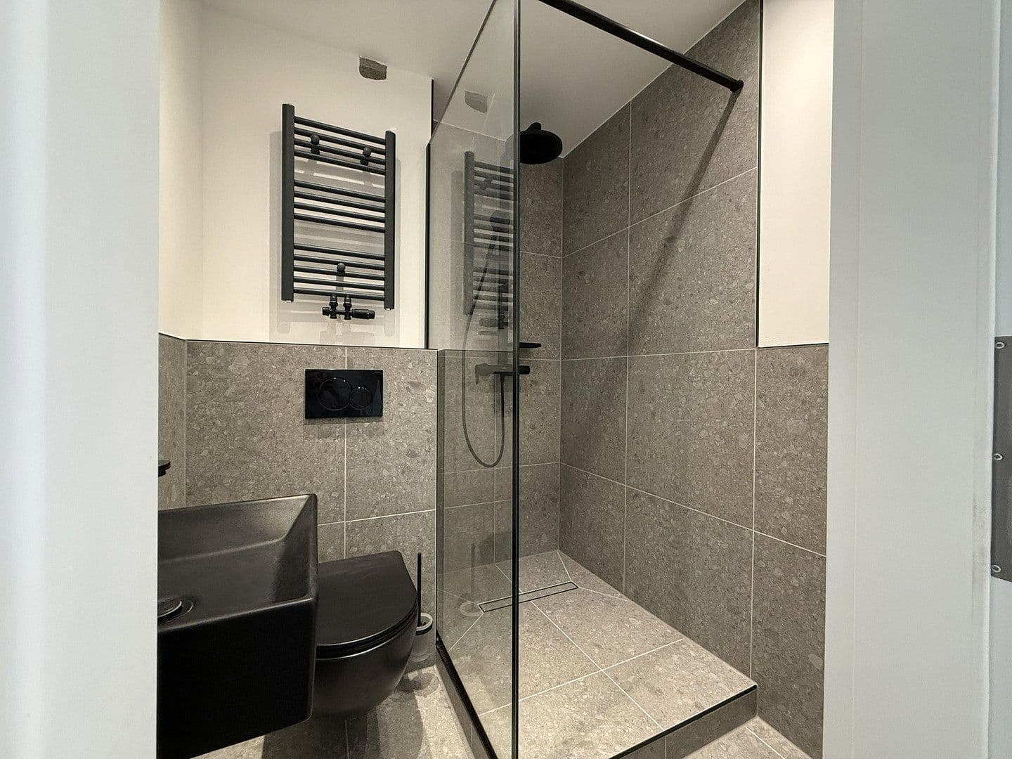 Prenájom bytu 3-izbový 55 m², Senator-Fritze-Straße 17, Bremen, Brémy Prenájom bytu 3-izbový 55 m², Senator-Fritze-Straße 17, Bremen, Brémy