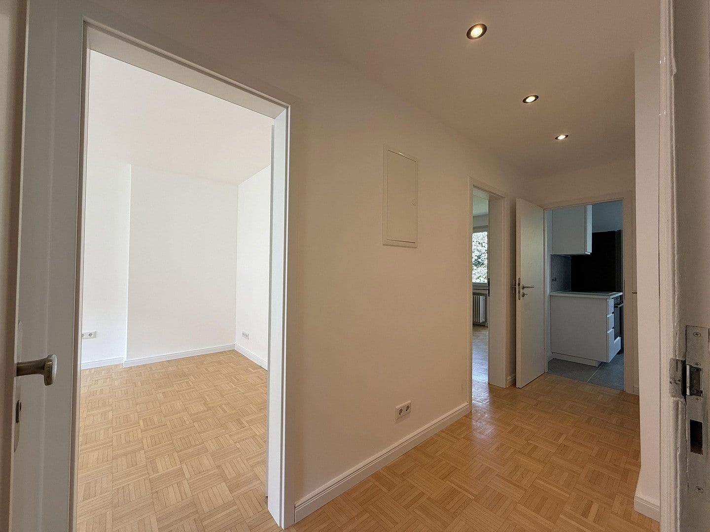 Prenájom bytu 3-izbový 55 m², Senator-Fritze-Straße 17, Bremen, Brémy Prenájom bytu 3-izbový 55 m², Senator-Fritze-Straße 17, Bremen, Brémy